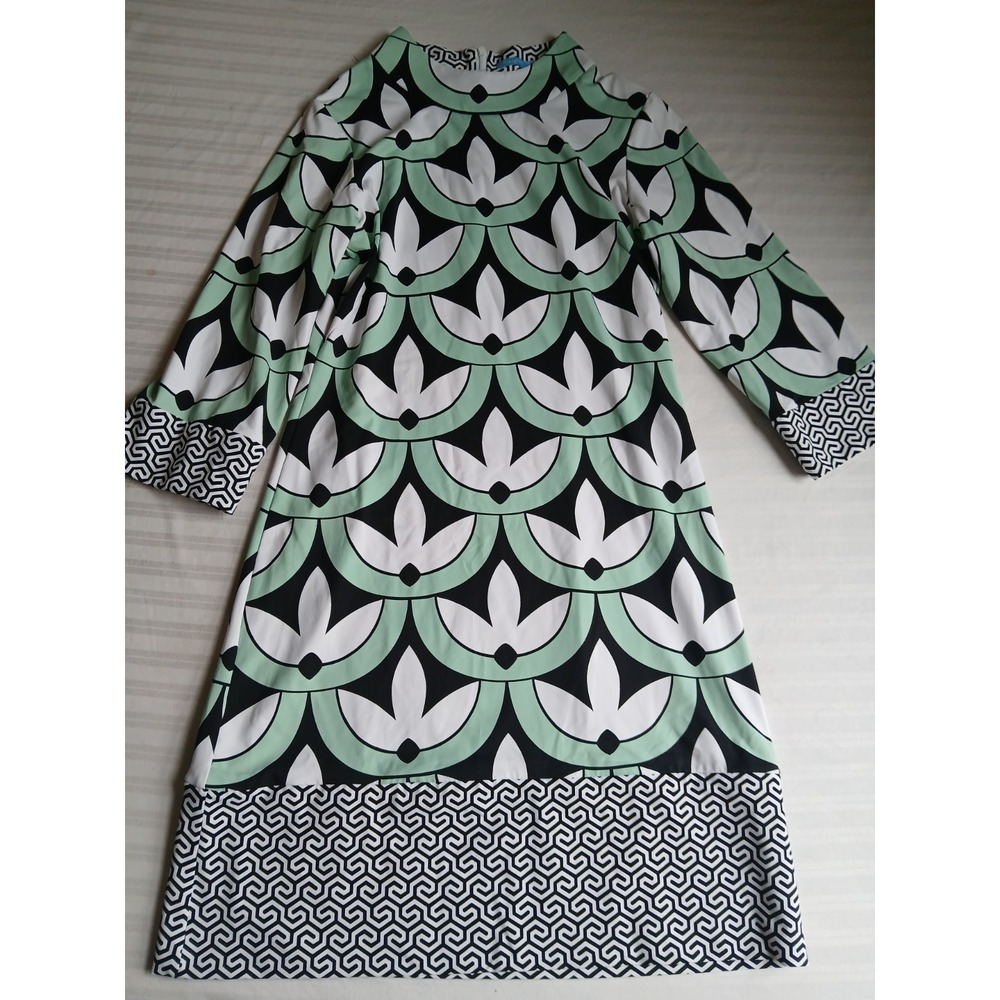 J McLaughlin Dress Small Catalina Cloth Comfort Stretch Office Travel Resort